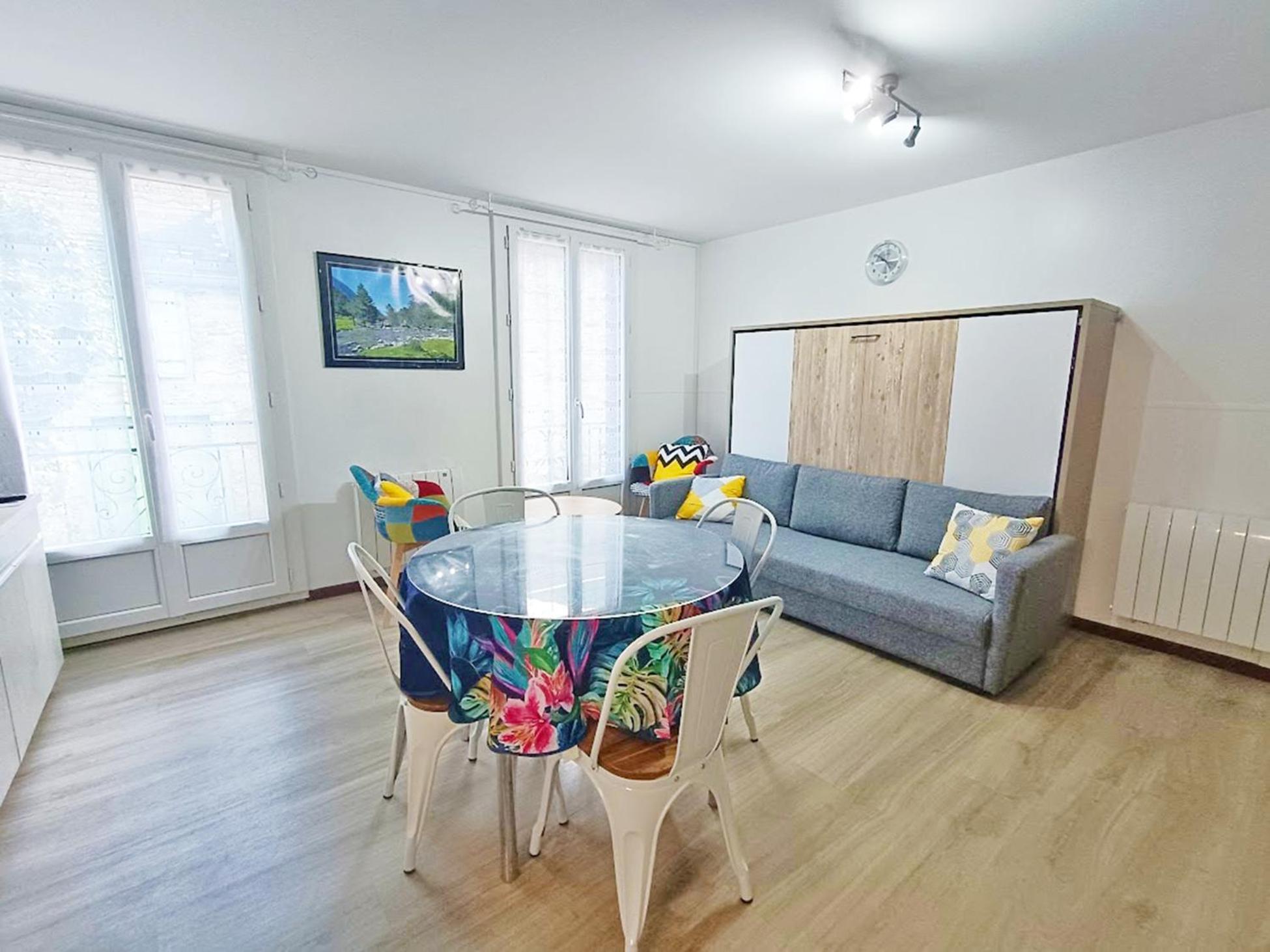 Residence Des Jardins, Wifi, Centre Luchon Bagnères-de-Luchon Zewnętrze zdjęcie